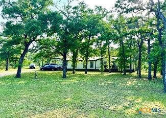 408 Abrameit Rd, Goliad, TX 77963