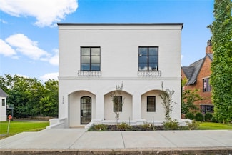 1776 N Clifton Ave, Fayetteville, AR 72701