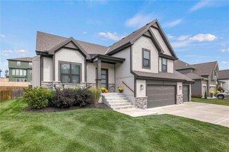 1308 NW 94th St, Kansas City, MO 64155