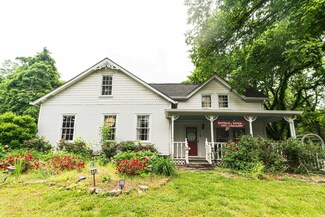 74 Church St, Gilbert, AR 72636