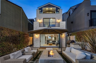 613 13th St, Huntington Beach, CA 92648