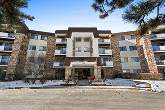 3300 N Carriageway Dr Unit 405, Arlington Heights, IL 60004