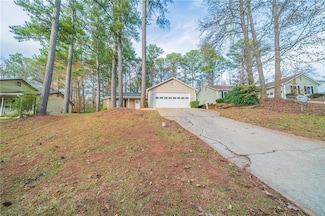5136 Huxley Rd, Stone Mountain, GA 30088