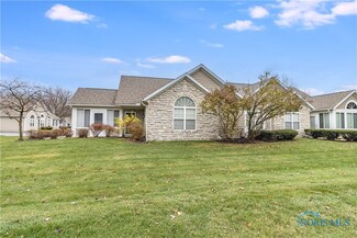 2263 Whispering Pines Dr Unit 4-2263, Toledo, OH 43617