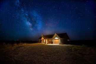 987 River Rd, Red Cloud, NE 68970
