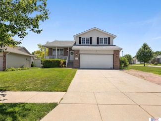 7901 Dawson Creek Dr, Lincoln, NE 68505