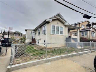 2718 Collier Ave, Far Rockaway, NY 11691