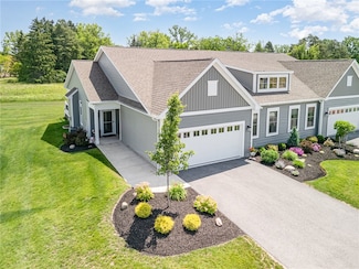 38 Chase Meadow Trail, Honeoye Falls, NY 14472