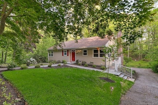266 Pinewood Trail, Trumbull, CT 06611