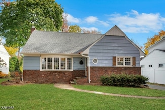 9 Glenfield Rd, Glen Ridge, NJ 07028