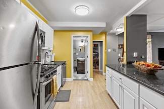 324 Maple St, Lynn, MA 01904