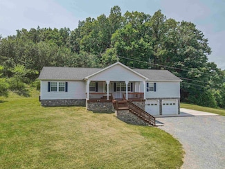 2945 Fleets Way, Blacksburg, VA 24060