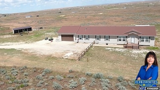 11406 Ridgeview Rd, Evansville, WY 82636