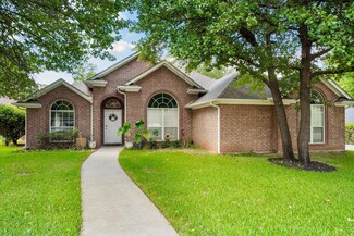 437 Inland Cir, Azle, TX 76020