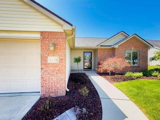 4626 Pinestone Dr, New Haven, IN 46774