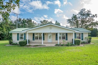 22378 Us Highway 331 N, Laurel Hill, FL 32567