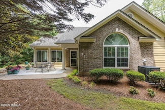 104 Cottage Ln, Macon, GA 31210