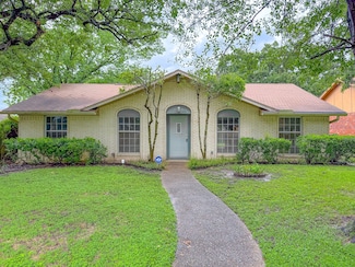 220 Hampton Ave, Corsicana, TX 75110