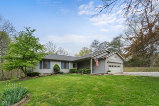 8072 Jonathans Ct, Seymour, IN 47274
