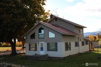 79 Duck Lake Rd, Omak, WA 98841