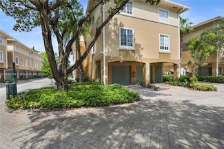 2941 NE 185th St Unit 1305, Miami, FL 33180