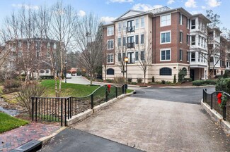 2801 Glenwood Gardens Ln Unit 206, Raleigh, NC 27608