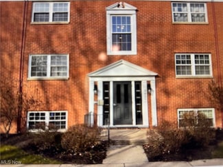 3920 Brendan Ln Unit H612, North Olmsted, OH 44070