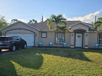 2221 SW Edison Cir, Port Saint Lucie, FL 34953