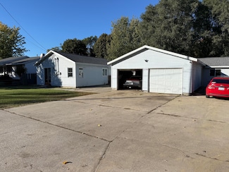 5638 Lane Ave, Muskegon, MI 49442