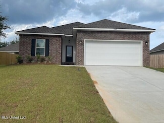 11442 Crystal Lake Dr, Gulfport, MS 39503