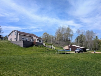 12419 S Newcosta Ave, Sand Lake, MI 49343