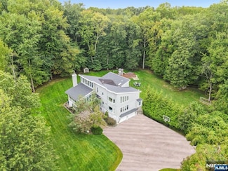 305 Westwind Ct, Norwood, NJ 07648