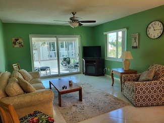 2950 SE Ocean Blvd Unit 8-6, Stuart, FL 34996