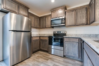 70 E 10th St, San Angelo, TX 76903