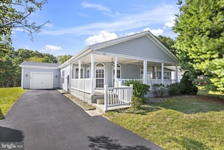 40 Pine Grove Ave, Stafford Township, NJ 08092