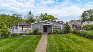 13 Chestnut St, Sturgeon, PA 15082