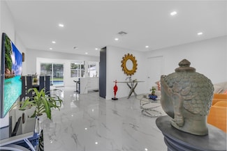 6320 Harding St, Hollywood, FL 33024