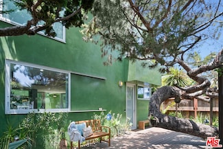 725 Superba Ave, Venice, CA 90291
