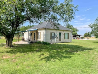 2305 Norman Rd, Enid, OK 73703