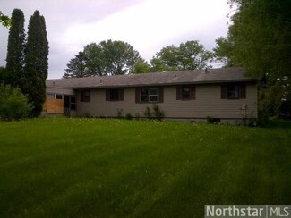 524 Hickman Dr, Sauk Centre, MN 56378