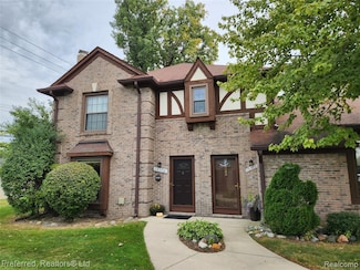 19370 W 11 Mile Rd, Lathrup Village, MI 48076