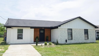 733 S Camellia Ave, Panama City, FL 32404