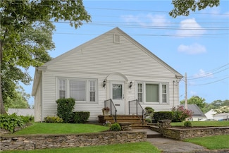 177 Midwood St, Cranston, RI 02910