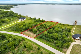 9301 W Shoreline Dr, Kemp, TX 75143