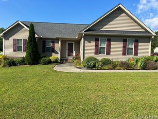 176 W Waycliff Rd, Henderson, NC 27537