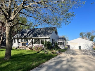 1454 Lakewood Ct, Fort Dodge, IA 50501