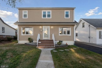 143 Carpenter St, Belleville, NJ 07109