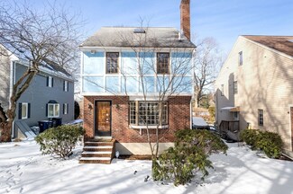 158 Brook Farm Rd, West Roxbury, MA 02132