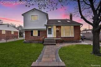 29036 Milton Ave, Madison Heights, MI 48071