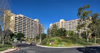 24055 Paseo Del Lago Unit 812, Laguna Woods, CA 92637